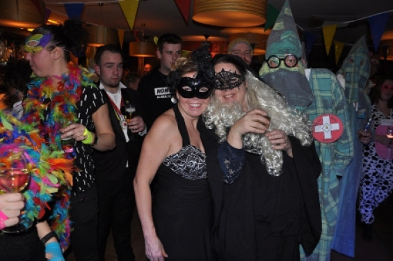 124_0302incognito.jpg