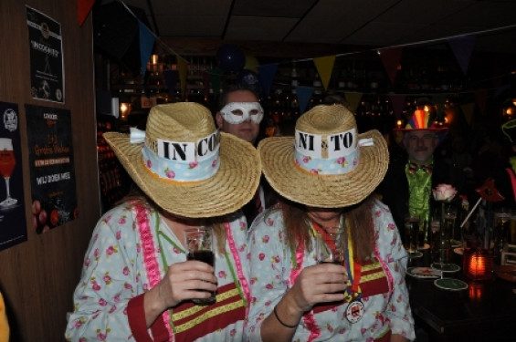 136_0302incognito.jpg