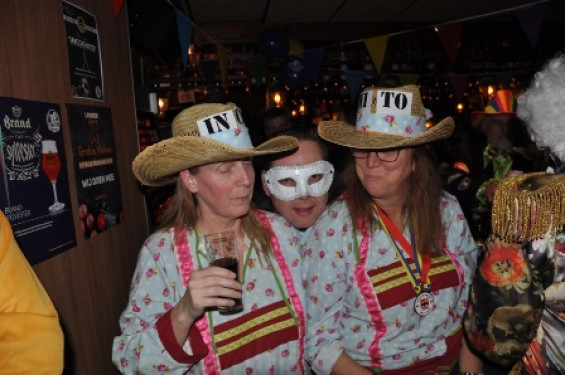 137_0302incognito.jpg