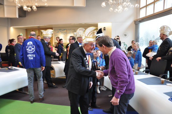 135_25-1002gemeentehuis.jpg