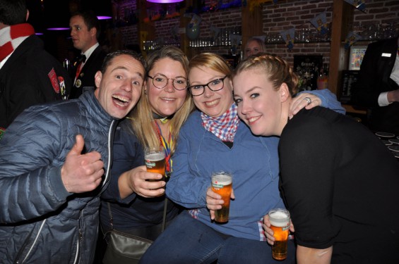 041_28-1002vrijgezellenavond.jpg