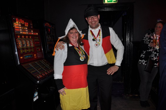 065_28-1002vrijgezellenavond.jpg