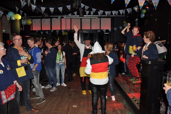125_28-1002vrijgezellenavond.jpg