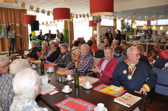 008_34-1302seniorenboerenbruiloft.jpg