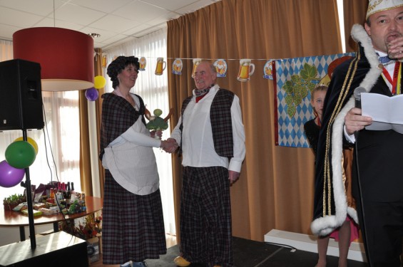 034_34-1302seniorenboerenbruiloft.jpg