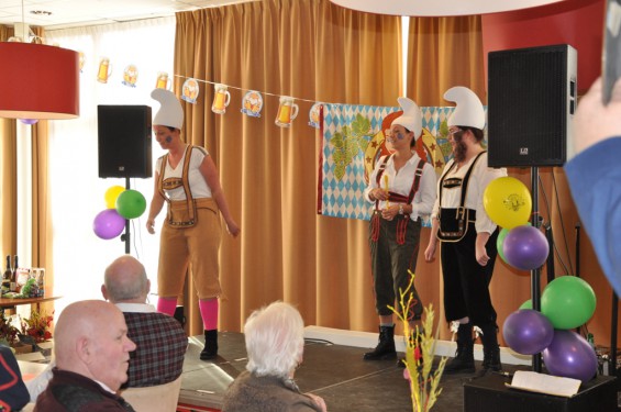 090_34-1302seniorenboerenbruiloft.jpg