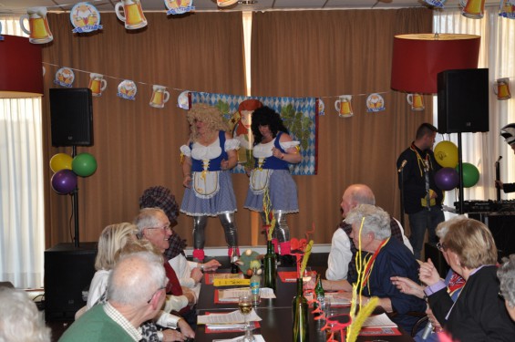 166_34-1302seniorenboerenbruiloft.jpg