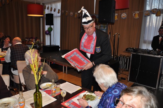 194_34-1302seniorenboerenbruiloft.jpg