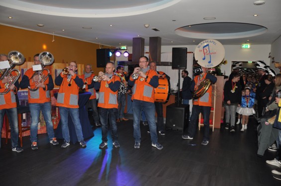 010_35-1302slotbal.jpg