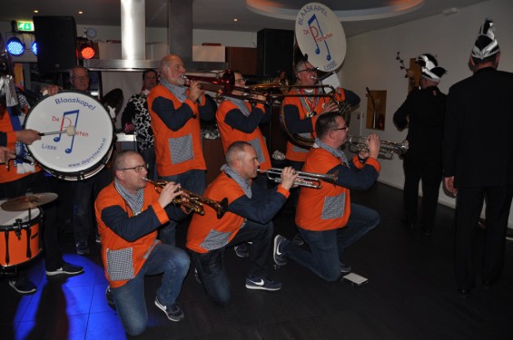 100_35-1302slotbal.jpg