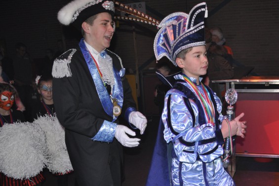016-2601jeugdprinsenbal19.jpg
