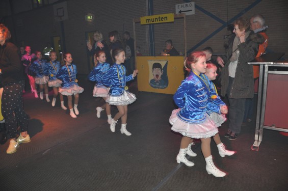 023-2601jeugdprinsenbal19.jpg