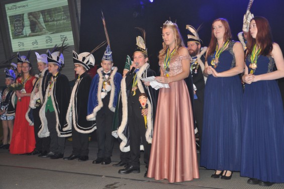035-2601jeugdprinsenbal19.jpg