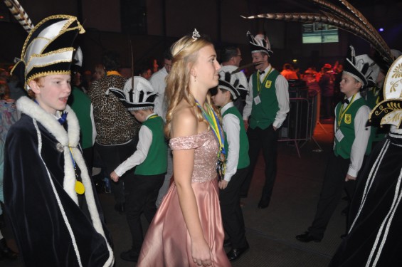 054-2601jeugdprinsenbal19.jpg