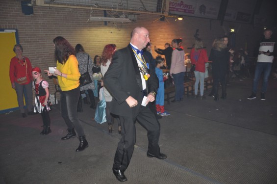 070-2601jeugdprinsenbal19.jpg