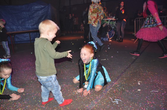 074-2601jeugdprinsenbal19.jpg