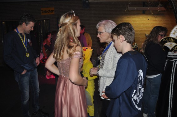 080-2601jeugdprinsenbal19.jpg