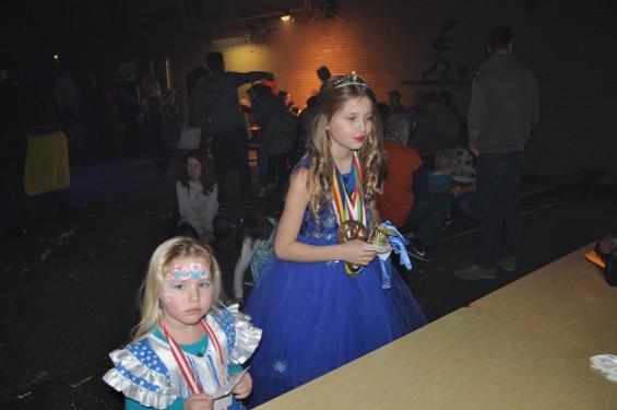 085-2601jeugdprinsenbal19.jpg