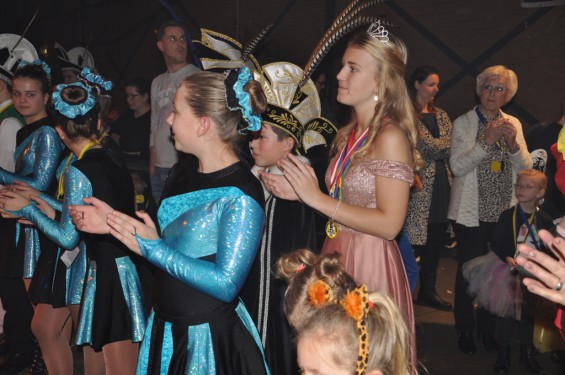 096-2601jeugdprinsenbal19.jpg