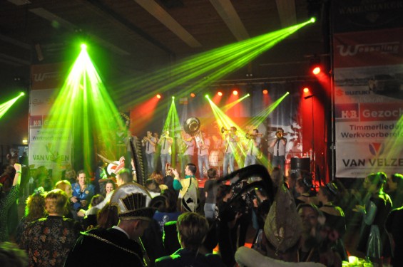 240_0802saksen44l.jpg