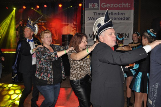 271_0802saksen44l.jpg