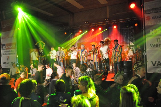 293_0802saksen44l.jpg