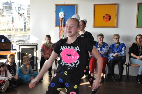 095_2302jeugdmiddagengel.jpg