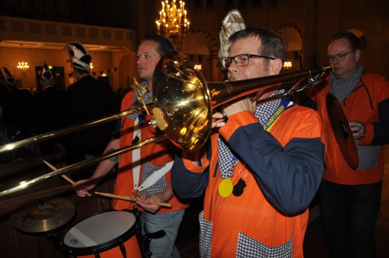 21_15-2302carnavalsmis.jpg