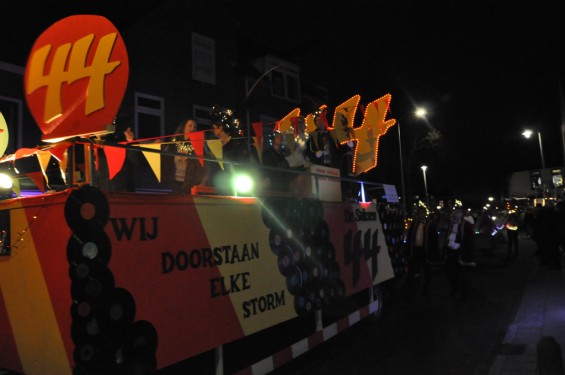 090_18-0103cerlichteoptocht.jpg