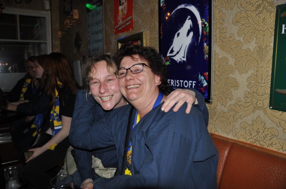 011_22-0203cafezaak.jpg