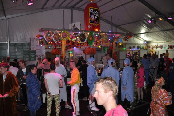 14_23-0303fruhshoppen.jpg