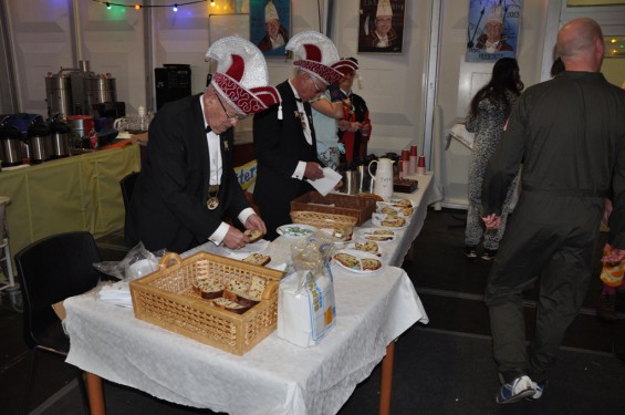19_23-0303fruhshoppen.jpg