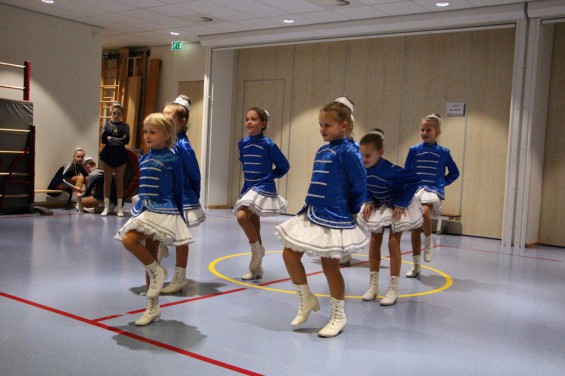 32_27-0503scholenbezoek.jpg