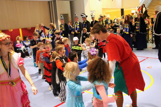56_27-0503scholenbezoek.jpg