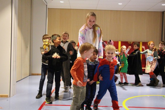62_27-0503scholenbezoek.jpg