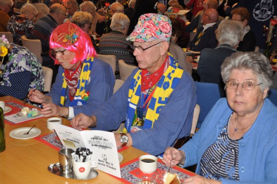 061_28-0503seniorenboerenbruiloft.jpg