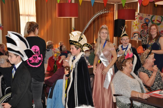 081_28-0503seniorenboerenbruiloft.jpg