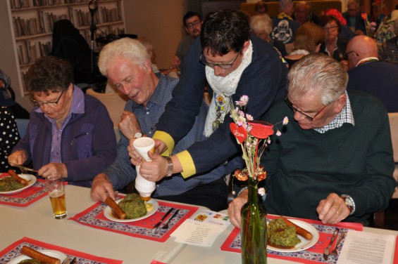 170_28-0503seniorenboerenbruiloft.jpg