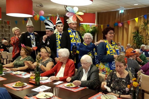 202_28-0503seniorenboerenbruiloft.jpg