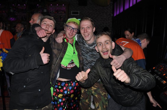 067_29-0503slotbal.jpg
