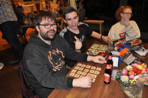 54_1204bingo.jpg