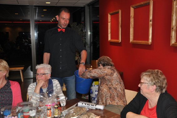 78_1204bingo.jpg
