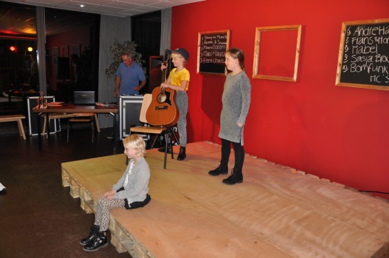 009_31-1210playbackshow.jpg
