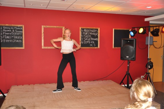 048_31-1210playbackshow.jpg