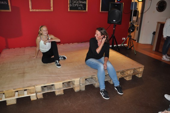 088_31-1210playbackshow.jpg