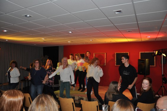 114_31-1210playbackshow.jpg