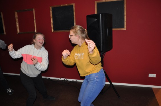 136_31-1210playbackshow.jpg