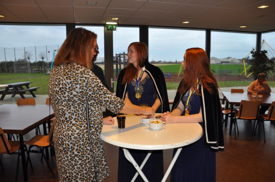 08_5-0701nieuwjrrecp19.jpg