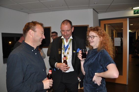 52_5-0701nieuwjrrecp19.jpg