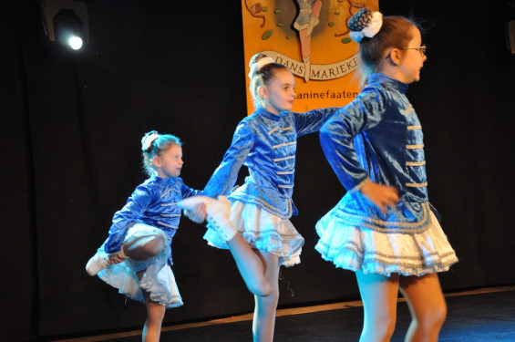 10_1201dansmarieke.jpg